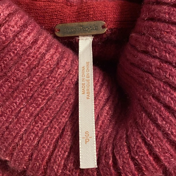 Free People Big City turtleneck NWT - Picture 10 of 12